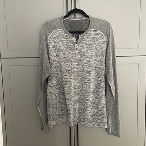 Men’s Long Sleeve Lululemon Shirt
